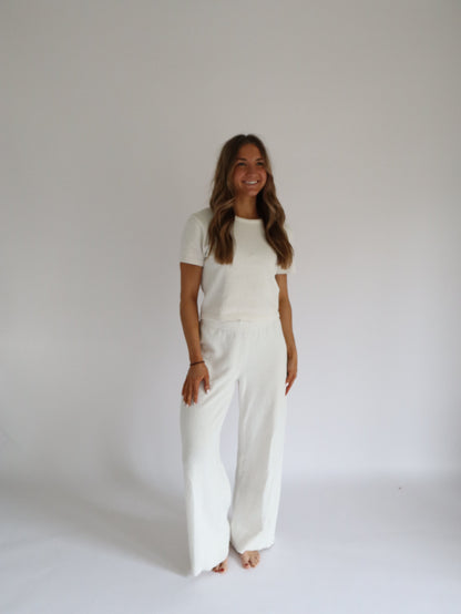 Off Duty Lounge Set - White